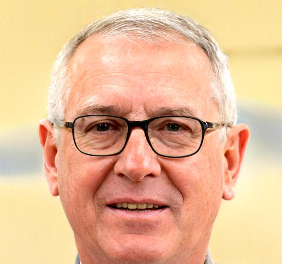 Carlos Méndez, Director Financiero